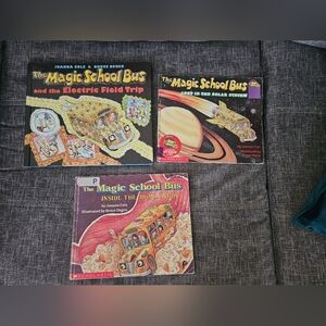 Vintage The Magic School Bus Books. Pkg Of Three